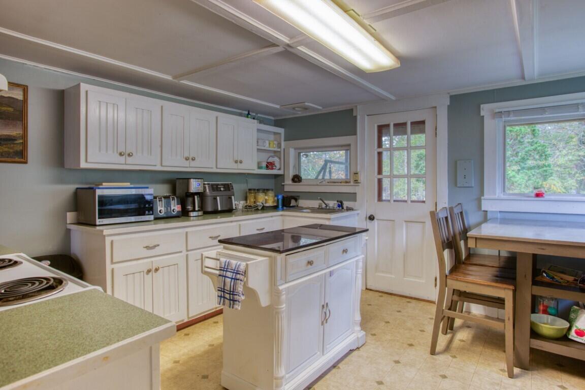 458 Wiscasset Road Boothbay, ME 04537 - Photo 11 of 27 11