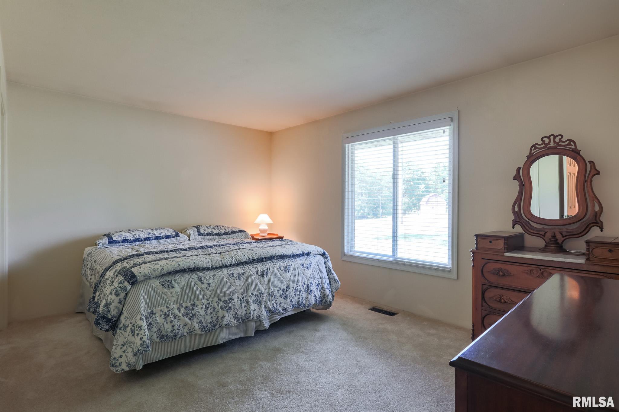 2816 Sheridan Road Pekin, IL 61554 - Photo 31 of 32