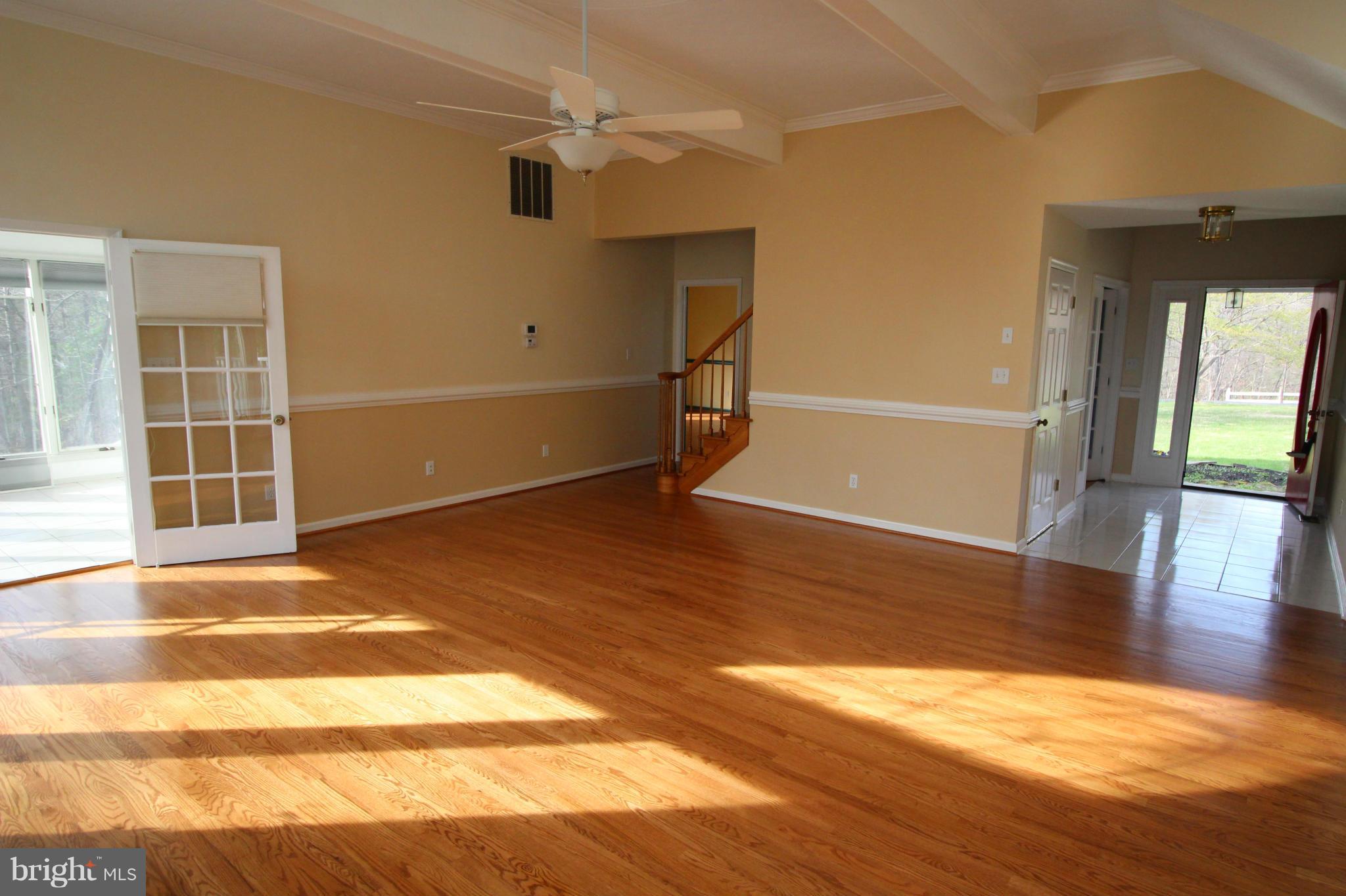 1293 Ridgeway Road Front Royal, VA 22630 - Photo 18 of 28 Living Room