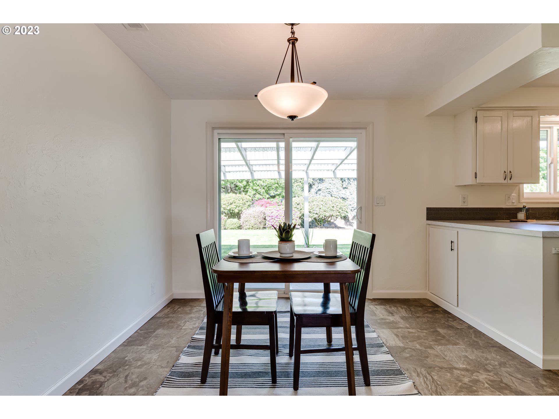 2548 16th Street Springfield, OR 97477 - Photo 8 of 35 a dining room with furniture and window