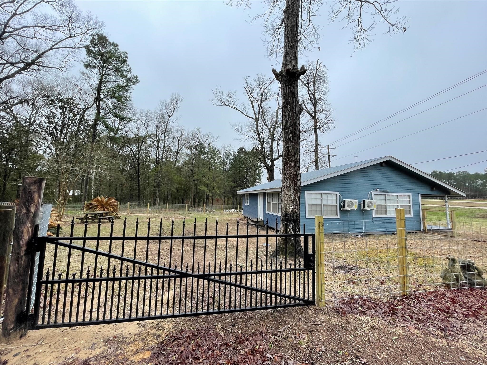 111 Cronin Road Shepherd, TX 77371 - Photo 14 of 16