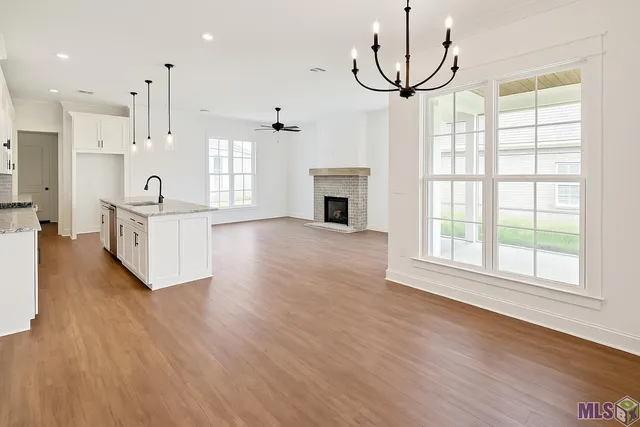 $399,800 | 18014 Sunfield Drive, Greenwell Springs, LA 70739