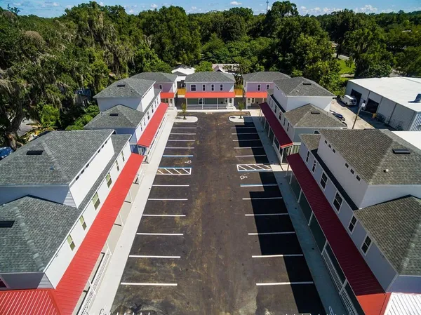 $3,025 | 622 Northwest 3rd Avenue, Unit 2, Gainesville, FL 32601