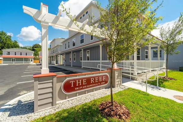 $3,025 | 622 Northwest 3rd Avenue, Unit 2, Gainesville, FL 32601