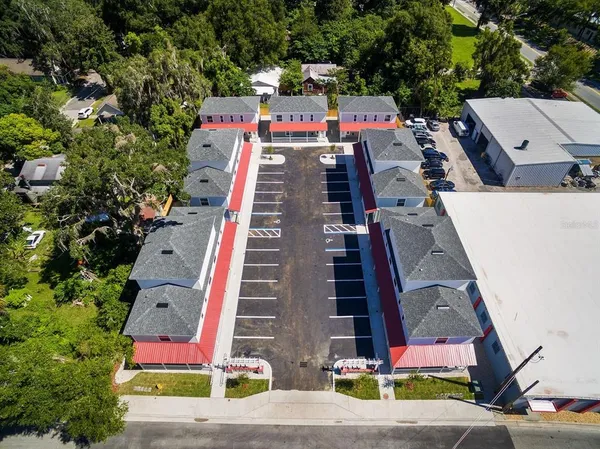 $3,025 | 622 Northwest 3rd Avenue, Unit 2, Gainesville, FL 32601