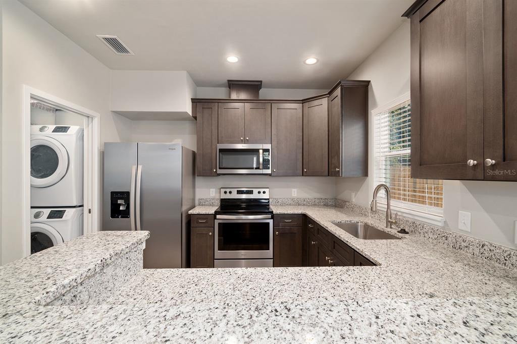 622 Northwest 3rd Avenue, Unit 2 Gainesville, FL 32601 - Photo 4 of 42