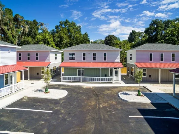 $3,025 | 622 Northwest 3rd Avenue, Unit 2, Gainesville, FL 32601