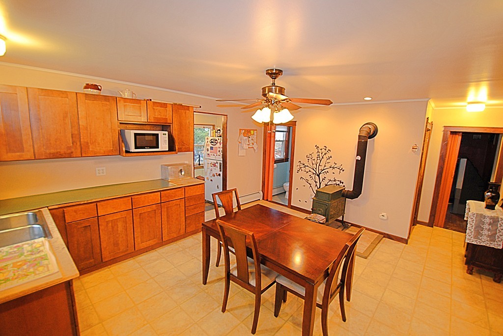 316 River Road Lincoln, RI 02865 - Photo 3 of 25