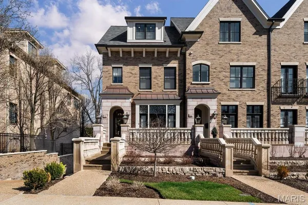$1,895,000 | 134 Gay Avenue, Clayton, MO 63105