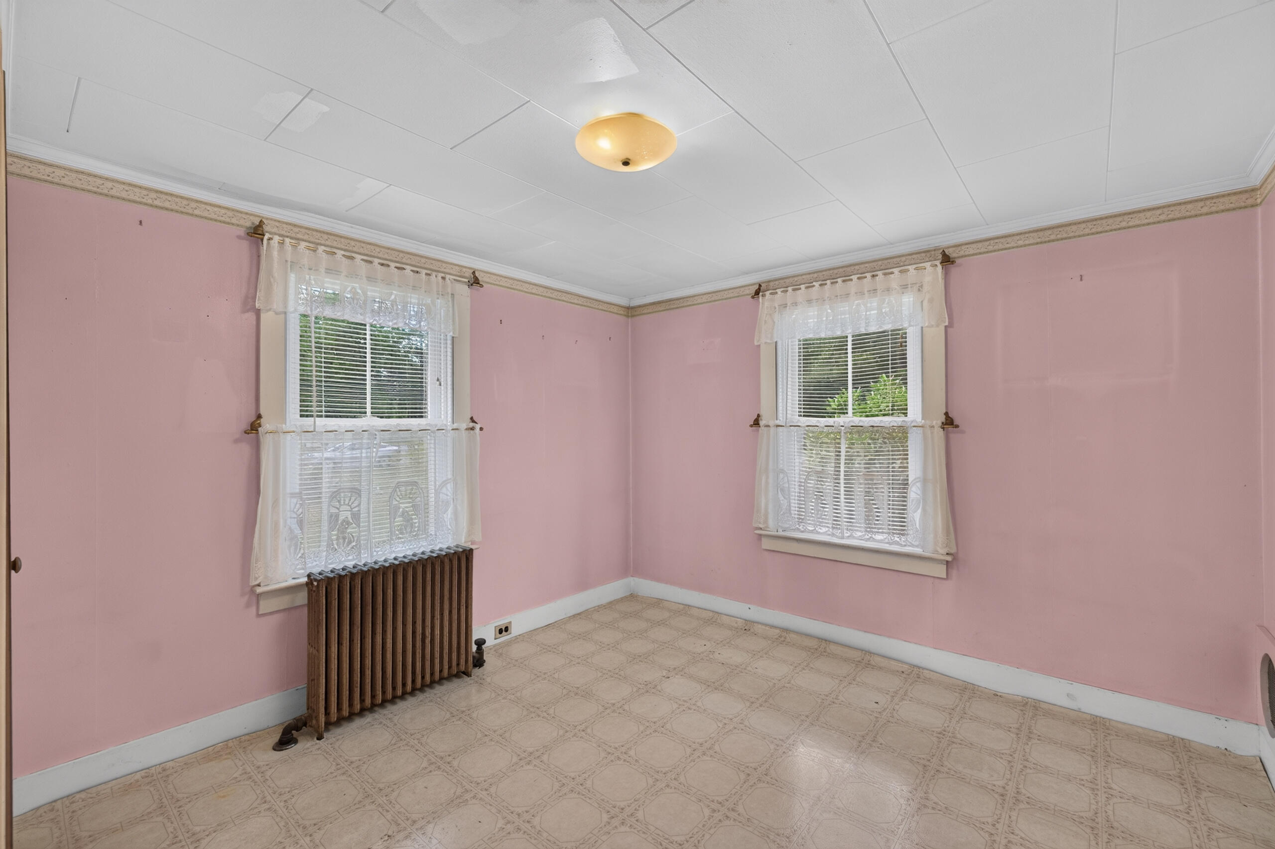 576 Alfred Road Kennebunk, ME 04043 - Photo 34 of 55 1st FL Bedroom