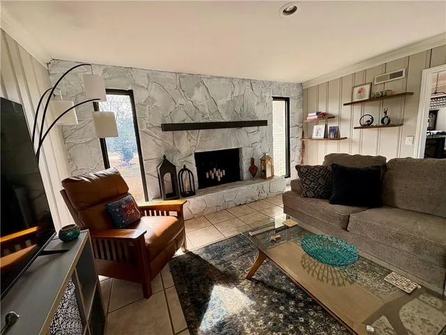 $313,000 | 605 East Walker Street, Douglas, GA 31533