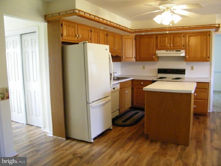 185 Hoch Road Oley, PA 19547 - Photo 3 of 15 Kitchen