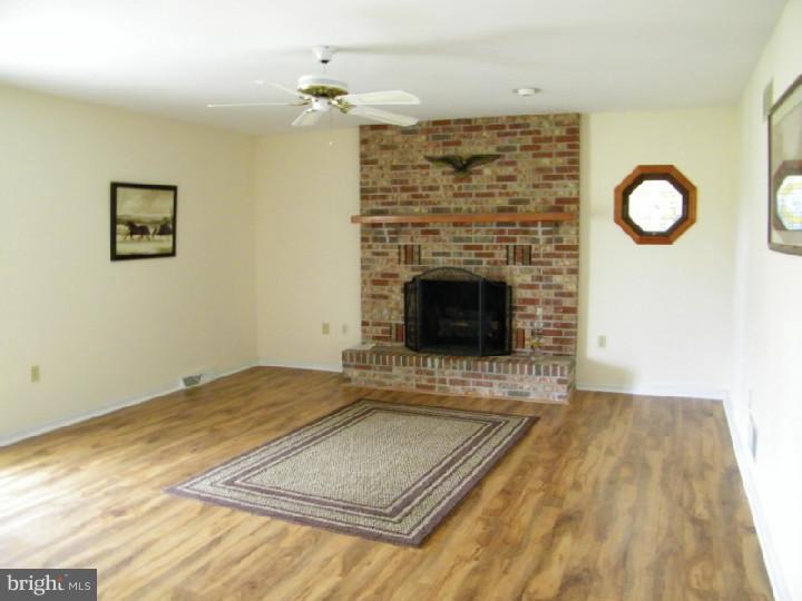 185 Hoch Road Oley, PA 19547 - Photo 10 of 15 Living Room