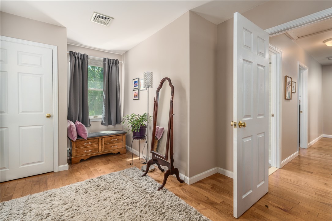 33 Wilbur Road Lincoln, RI 02865 - Photo 35 of 50