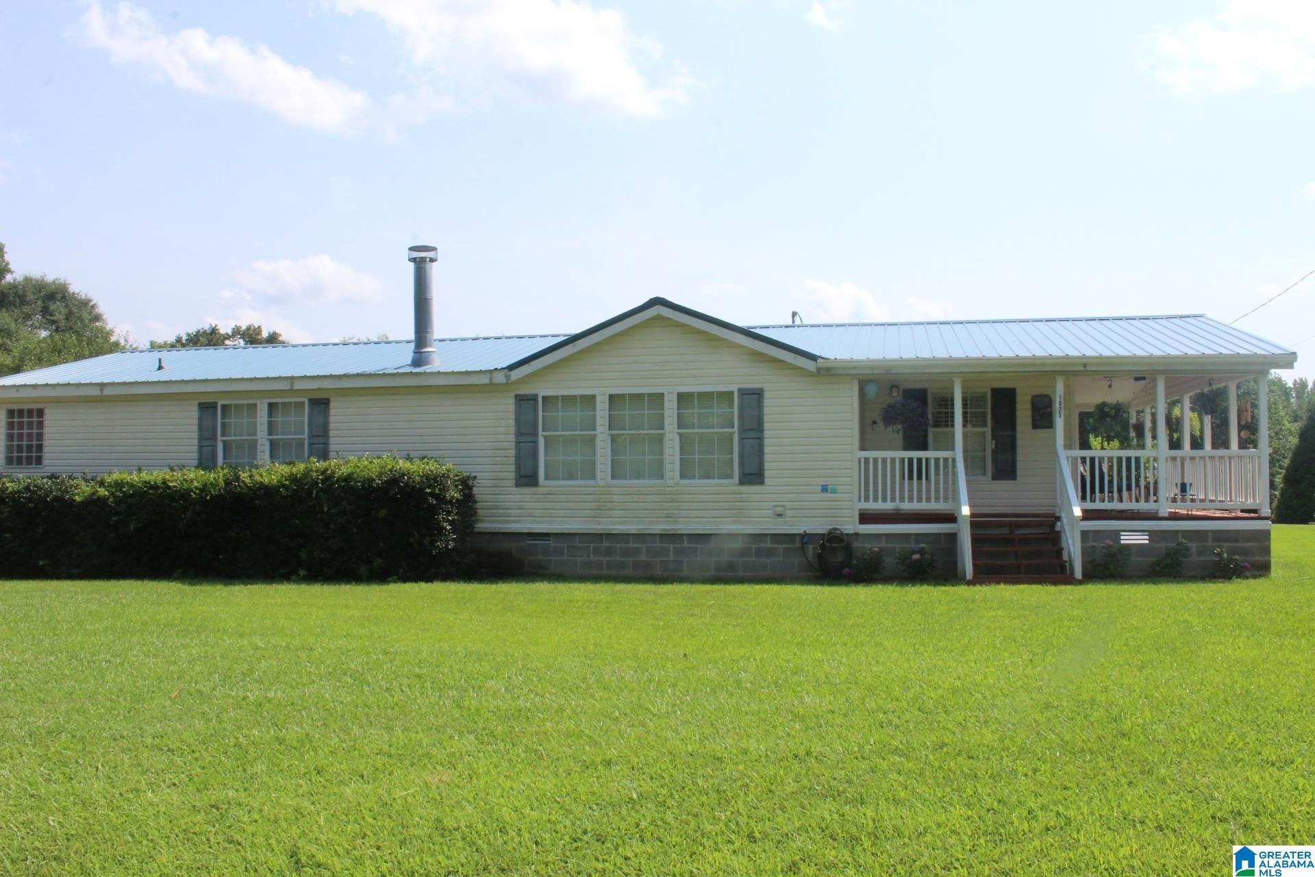 1025 Lamon Chapel Loop Jasper, AL 35503 - Photo 1 of 30 Gallery Image 1