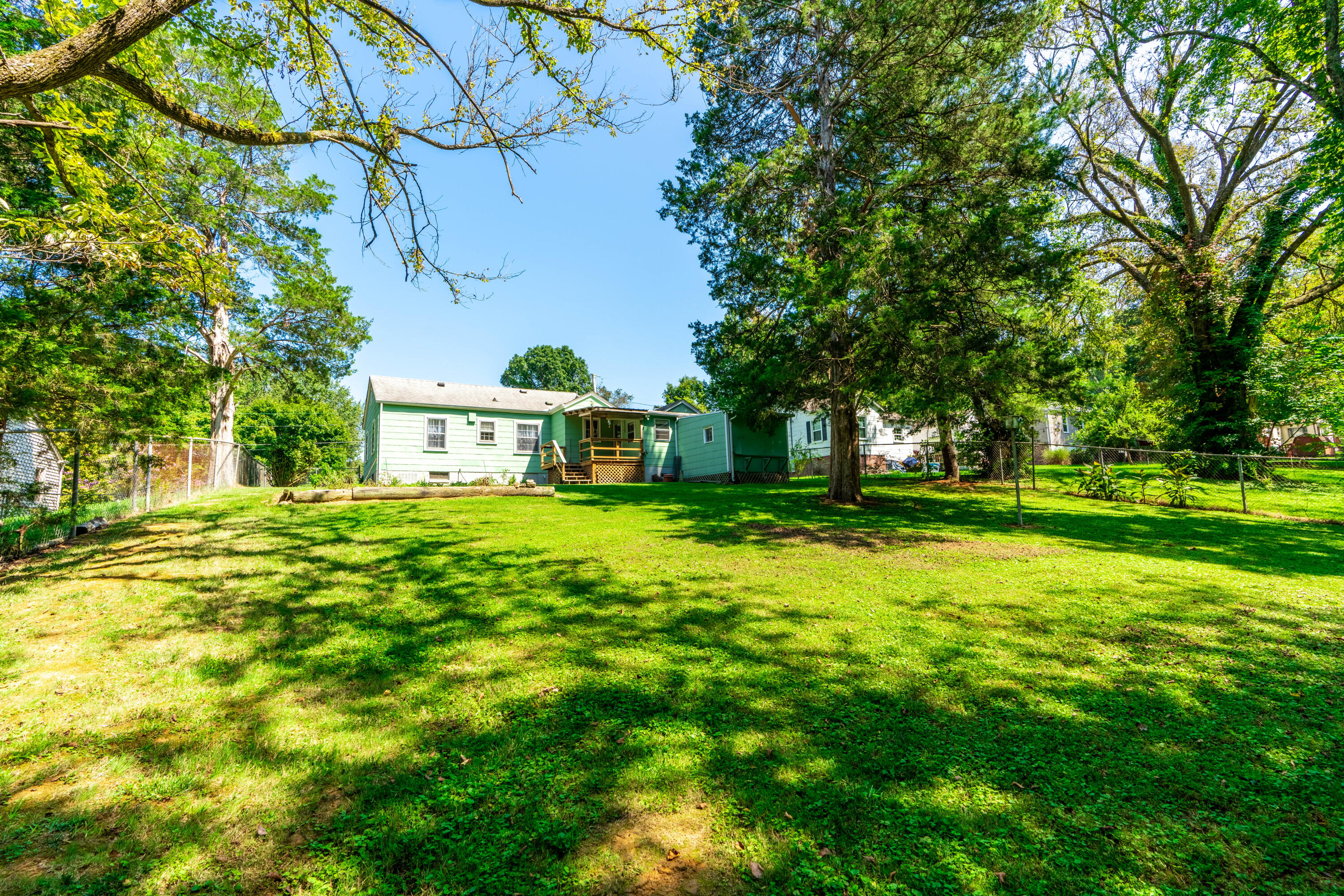 6103 Manchester Road Knoxville, TN 37920 - Photo 19 of 20 _CM22304-HDR