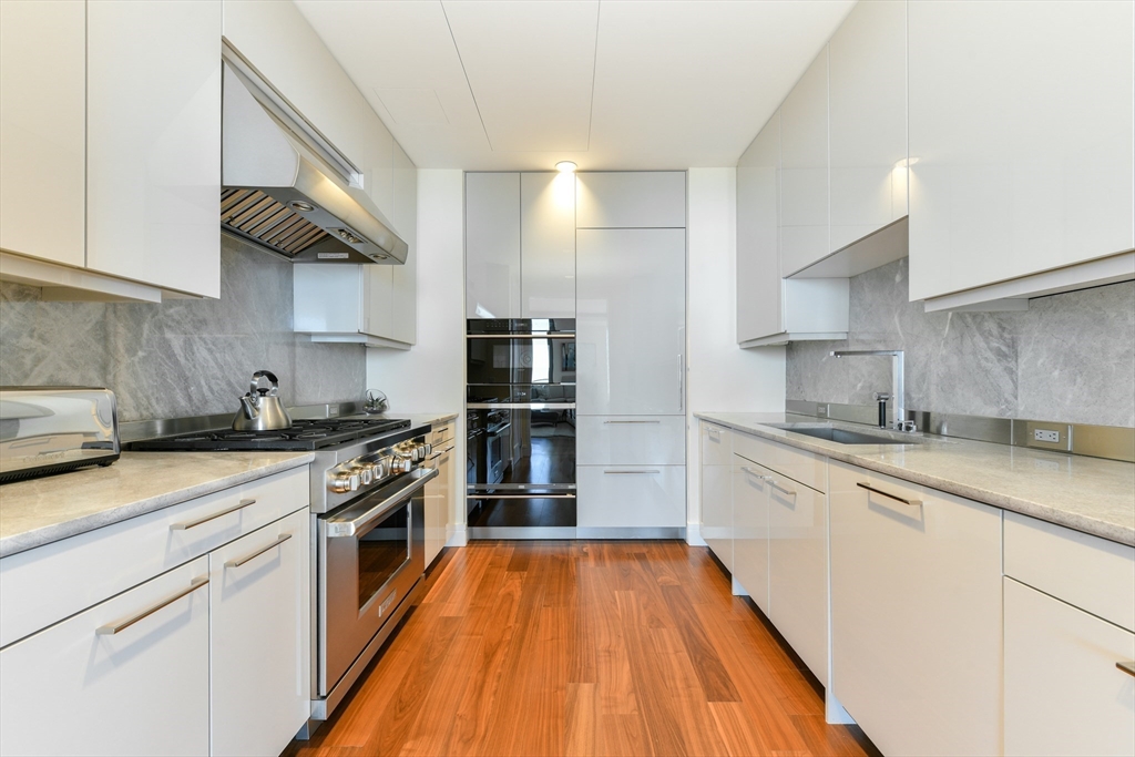 1 Dalton Street, Unit 5102 Boston, MA 02115 - Photo 10 of 27