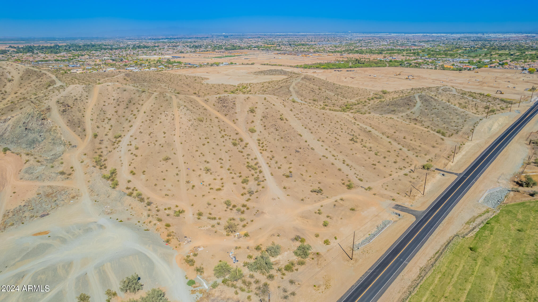 10500 South 35th Avenue, Unit MB Laveen, AZ 85339 - Photo 3 of 15 a view of beach and ocean
