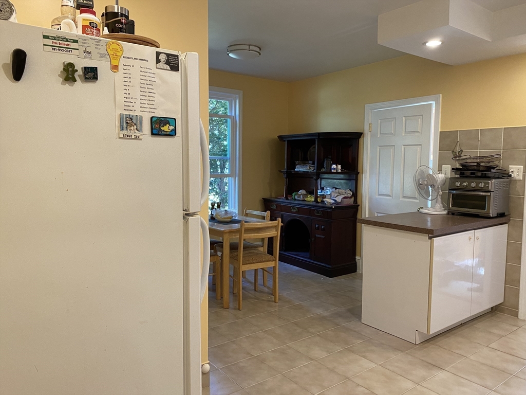 24 Lawrence Street Woburn, MA 01801 - Photo 4 of 14