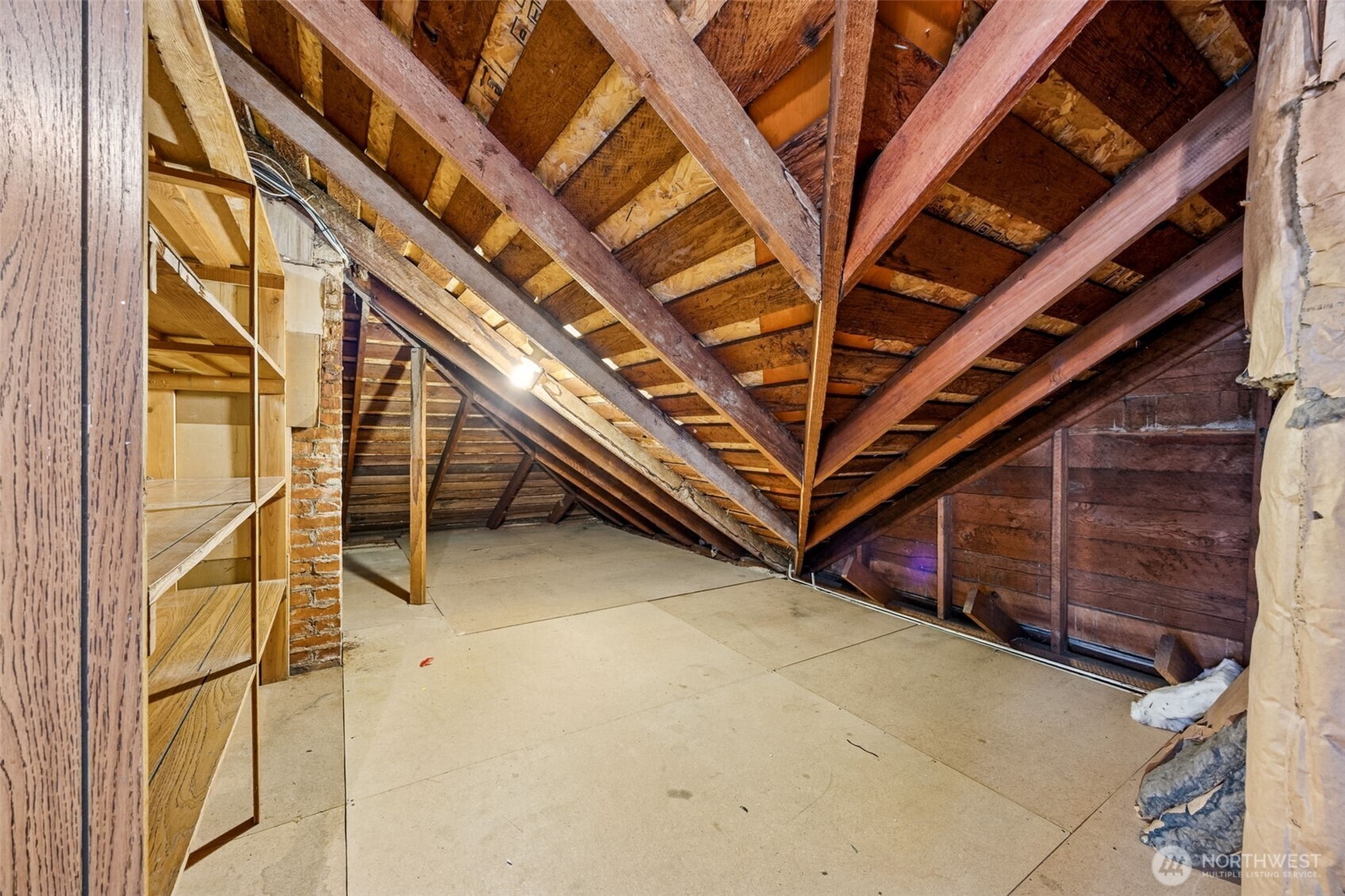 668 Northwest Folsom Street Chehalis, WA 98532 - Photo 24 of 34 a view of an entryway