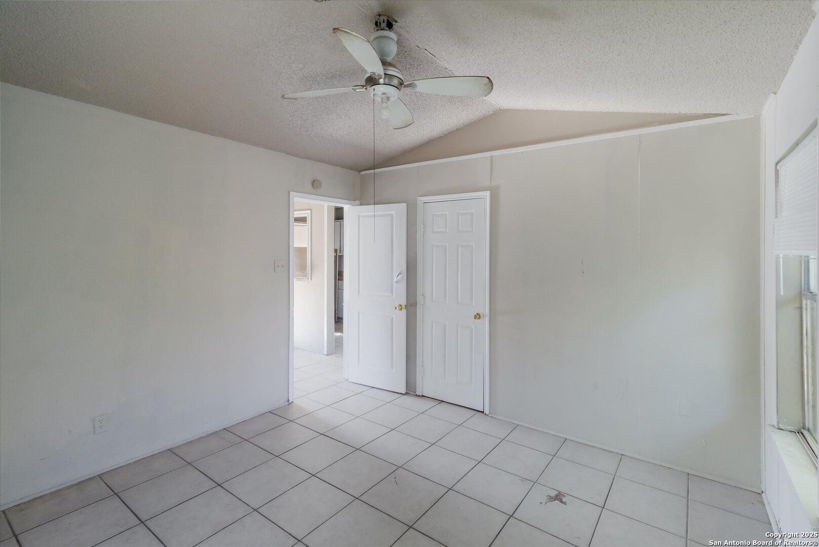 3620 Rivas Street San Antonio, TX 78228 - Photo 12 of 15 a view of an empty room