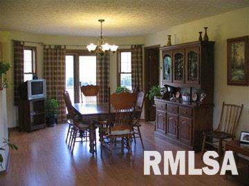 11609 Pebble Road Mount Vernon, IL 62864 - Photo 4 of 17 Gallery Image 4