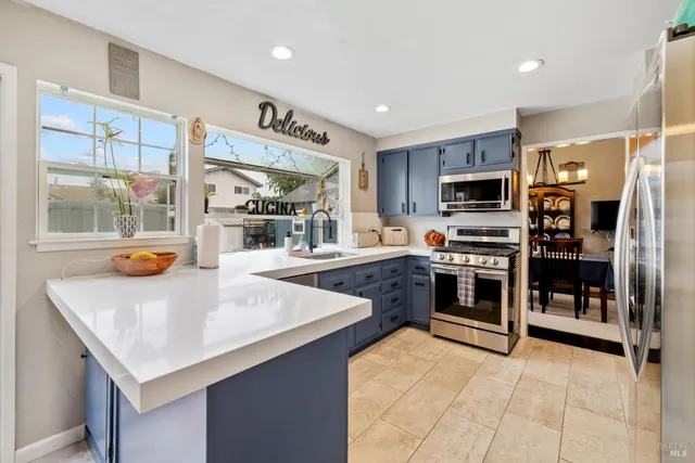 $895,000 | 831 Wood Lane, Petaluma, CA 94954