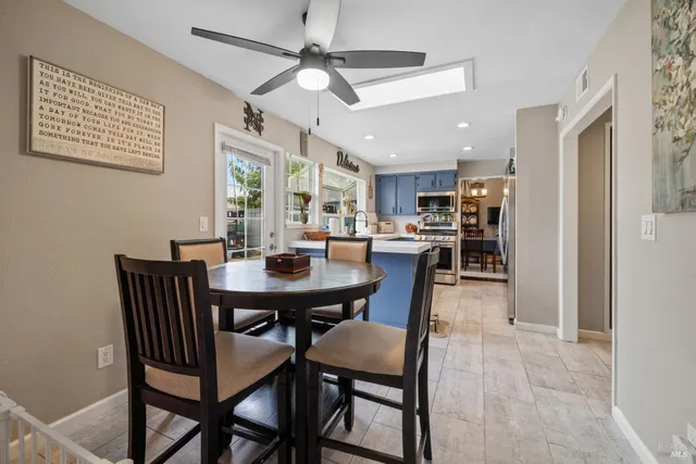 $895,000 | 831 Wood Lane, Petaluma, CA 94954