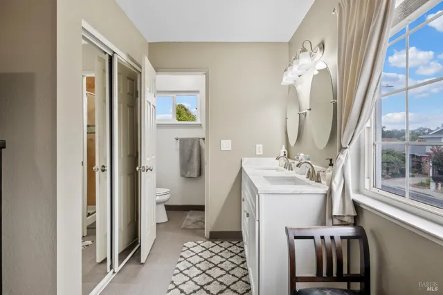 $895,000 | 831 Wood Lane, Petaluma, CA 94954