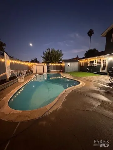 $895,000 | 831 Wood Lane, Petaluma, CA 94954