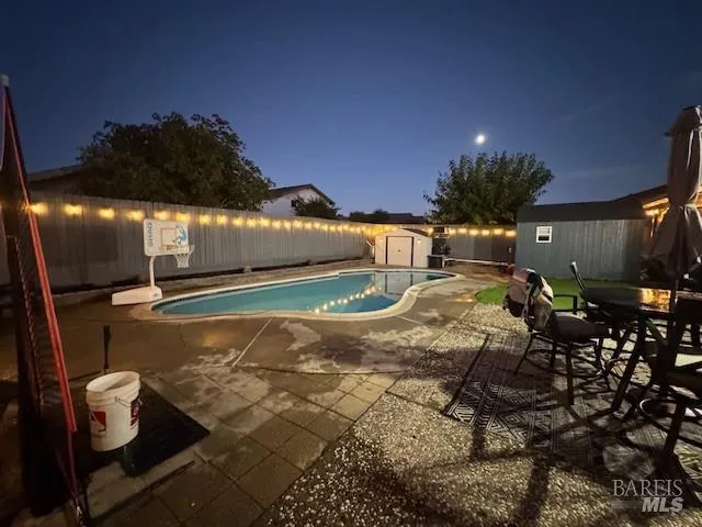 $895,000 | 831 Wood Lane, Petaluma, CA 94954