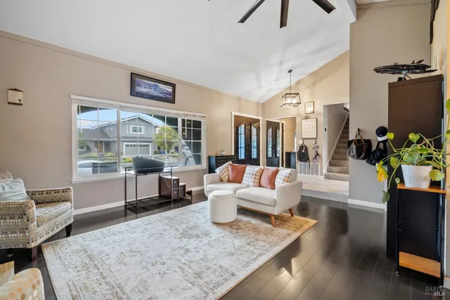 $895,000 | 831 Wood Lane, Petaluma, CA 94954