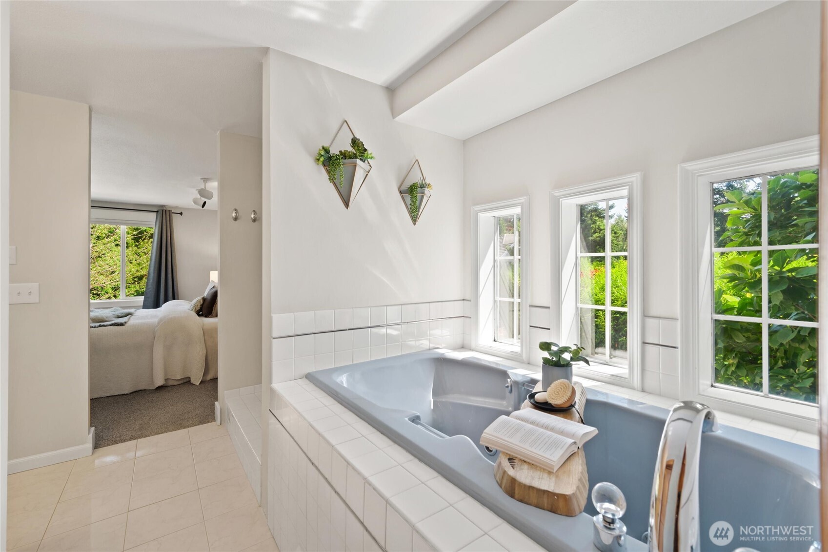 706 Fieldston Road Bellingham, WA 98225 - Photo 24 of 40 a living room with furniture and a large window