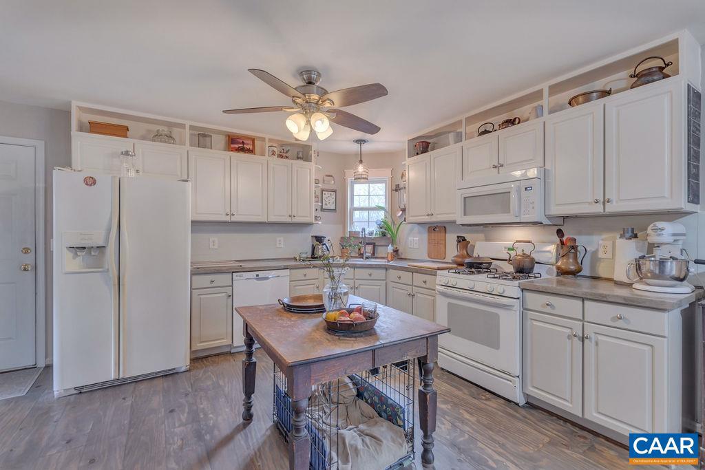 46 Happy Valley Road Keswick, VA 22947 - Photo 9 of 41