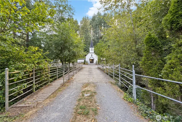 a view of house and outdoor space and trees