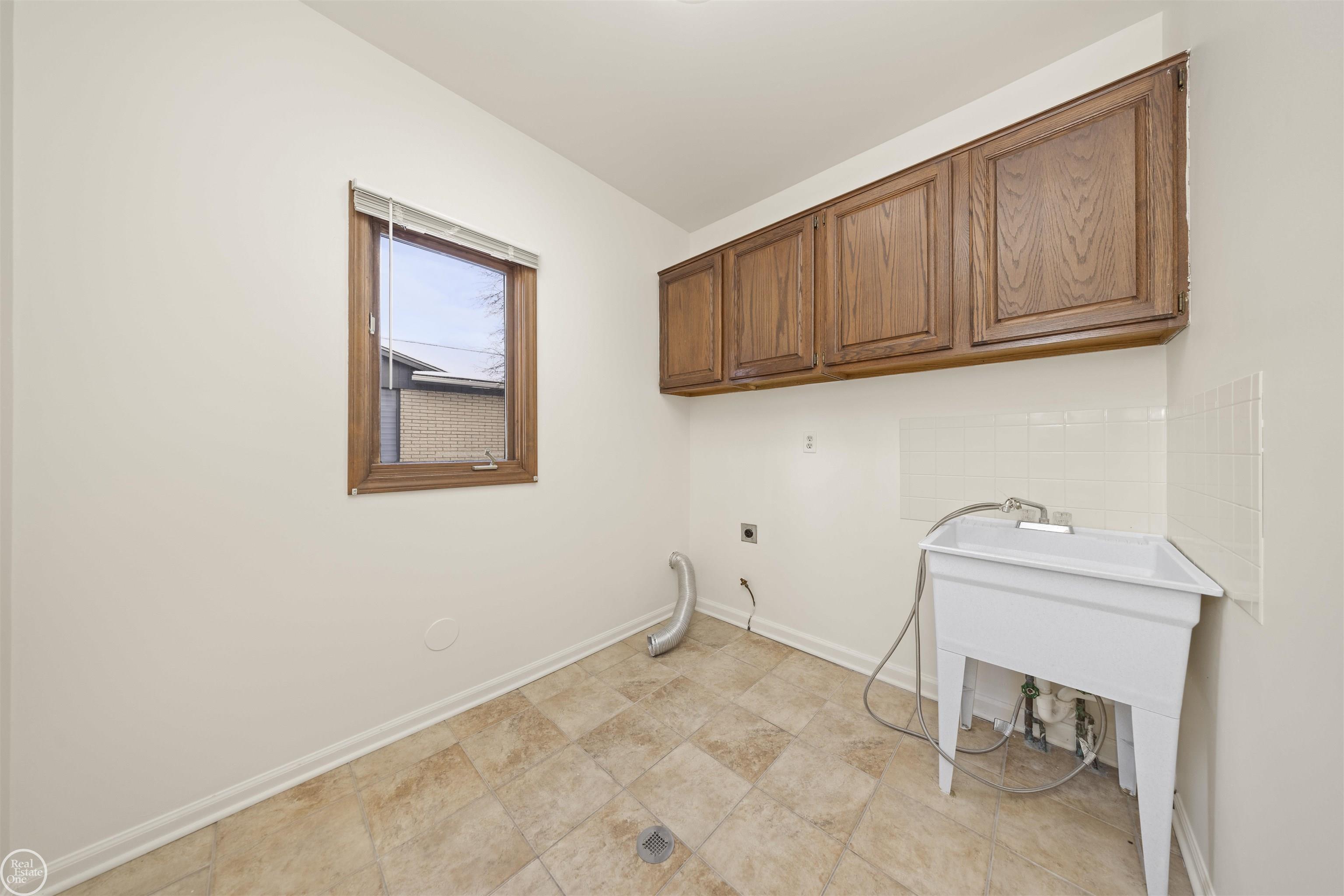 441 Silvervale Drive Rochester Hills, MI 48309 - Photo 31 of 65
