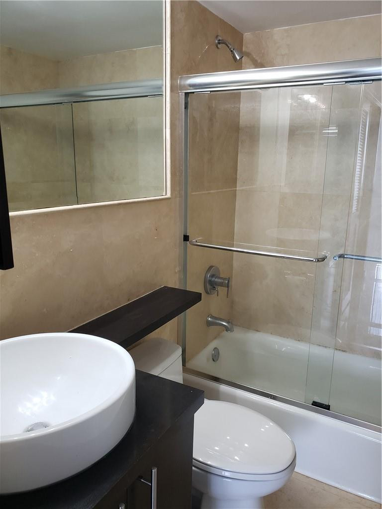 1500 Bay Road, Unit 828S Miami Beach, FL 33139 - Photo 8 of 20 Photo 8