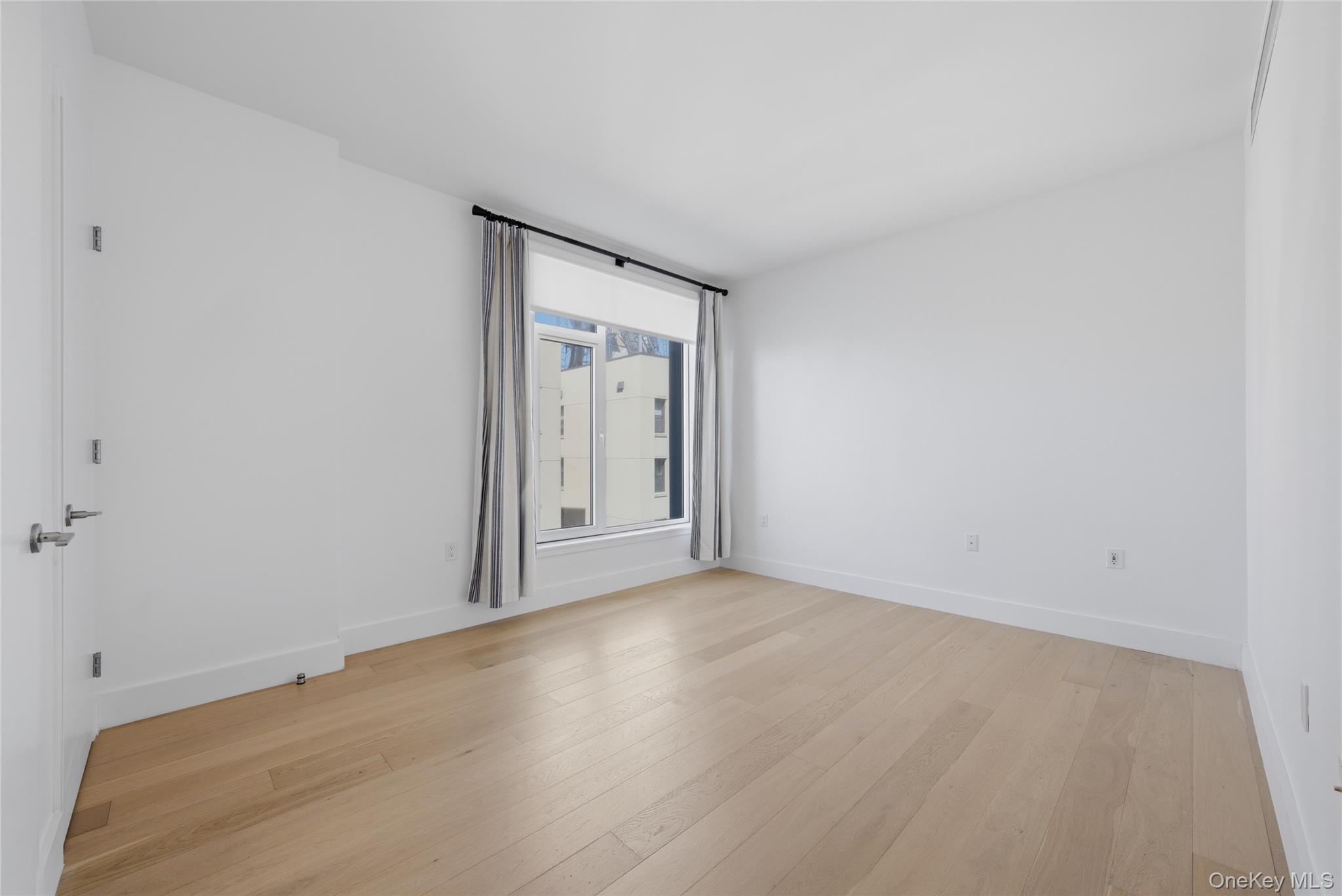 133 Beach Street, Unit 5K Queens, NY 11694 - Photo 32 of 43