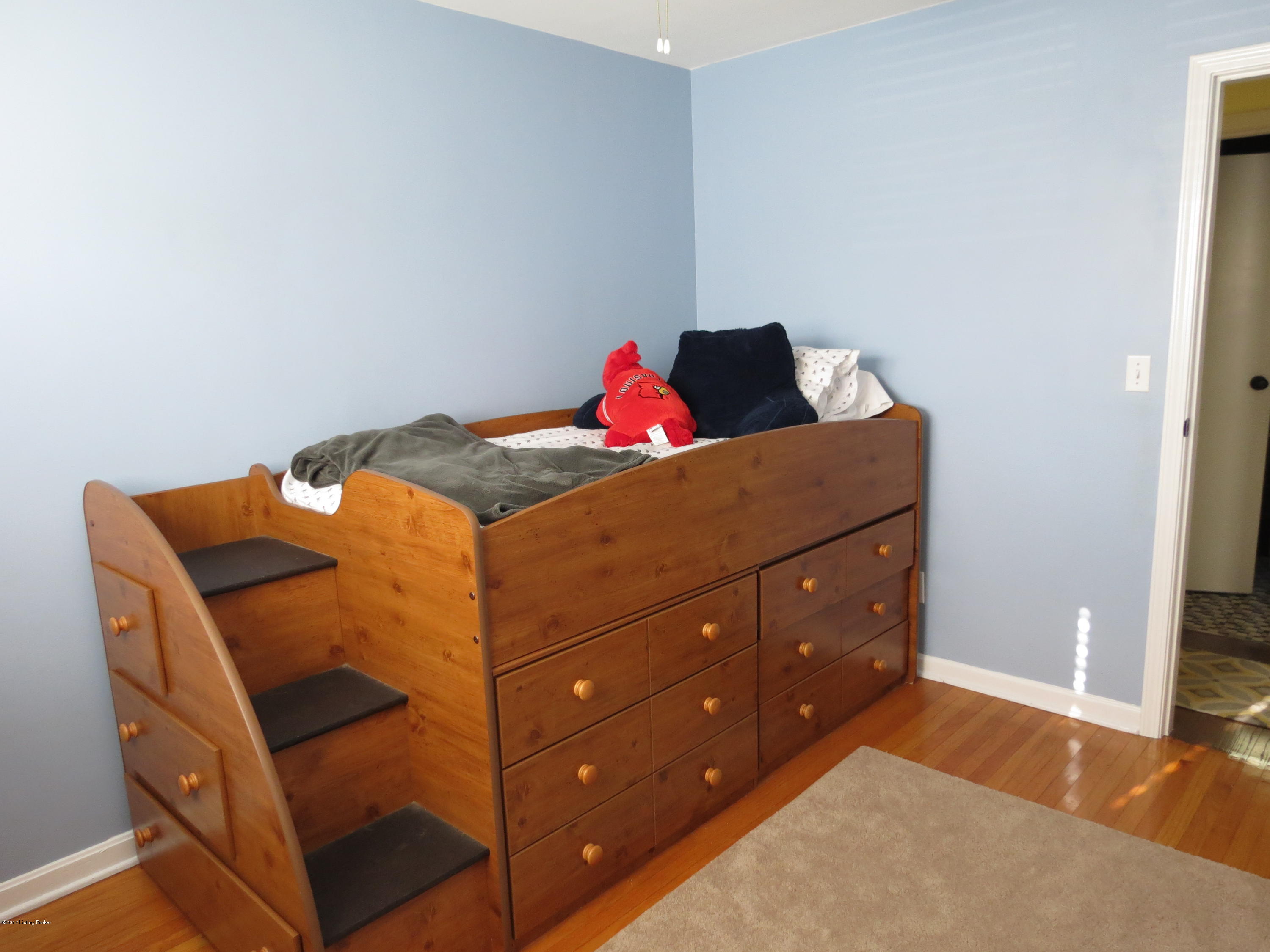 6801 Fernhaven Road Louisville, KY 40228 - Photo 15 of 24 6801 Fernhaven Rd 15