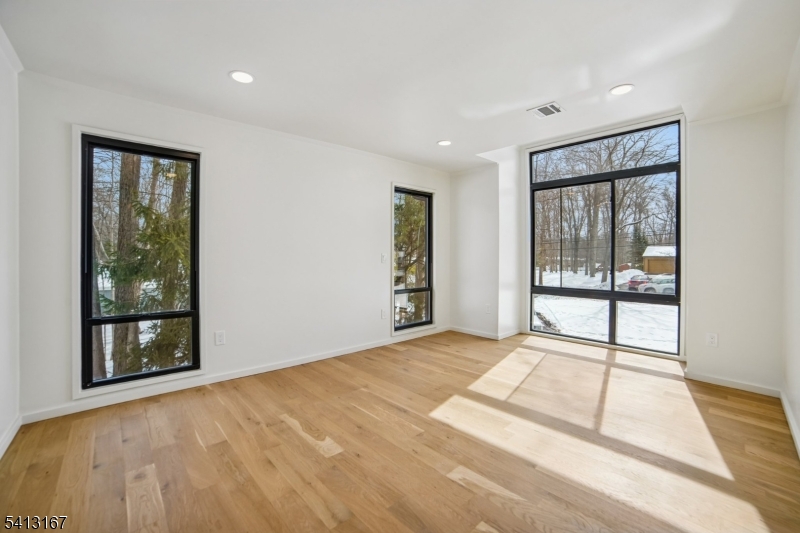 156 Park Road Parsippany, NJ 07054 - Photo 23 of 44