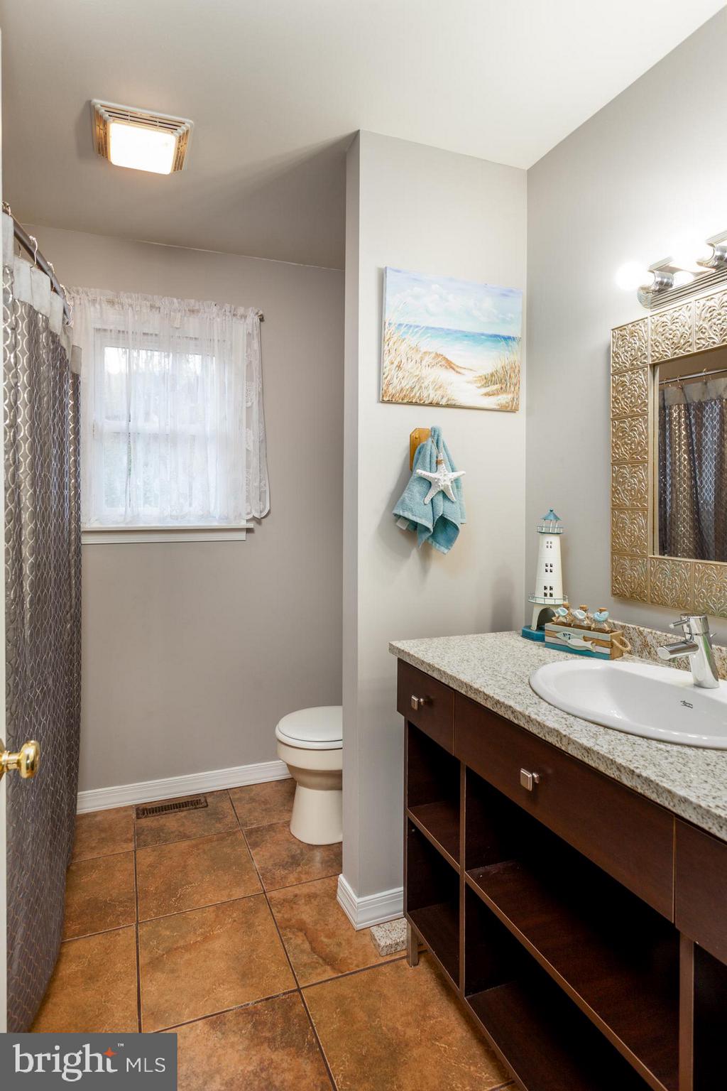 1369 Chestnut Grove Road Pottstown, PA 19464 - Photo 15 of 52 Hall Bath