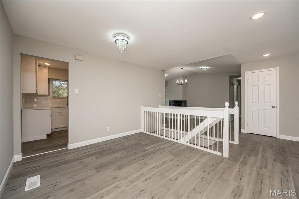 1267 Craig Road St. Louis, MO 63146 - Photo 7 of 52 Gallery Image 7