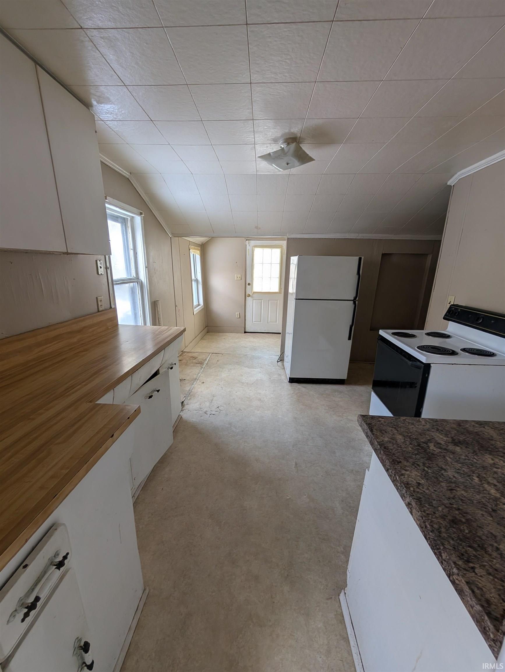 1308 Eden Street Elkhart, IN 46516 - Photo 4 of 12