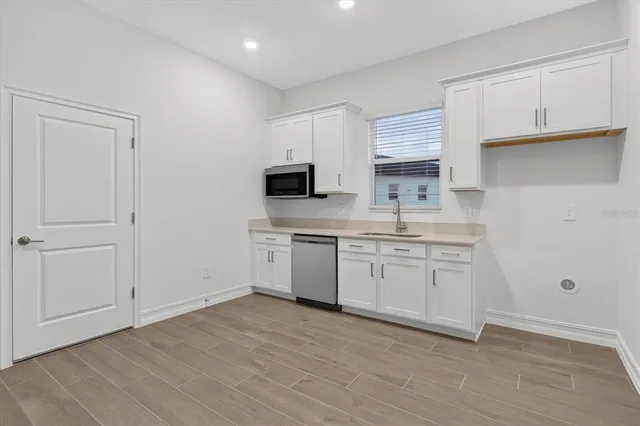 $1,450 | 6925 East 116th Court, Unit EFFICIENCY, Palmetto, FL 34221