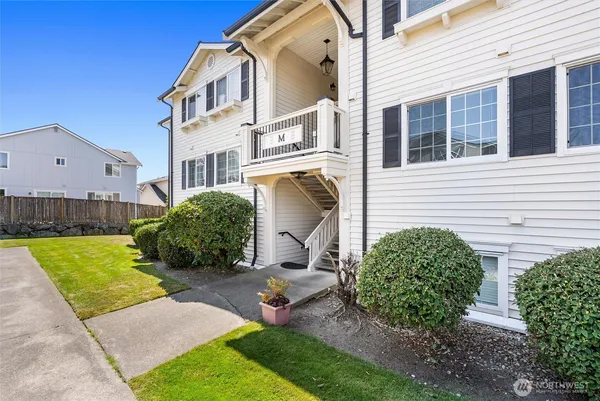 $349,900 | 12404 East Gibson Road, Unit M202, Everett, WA 98204
