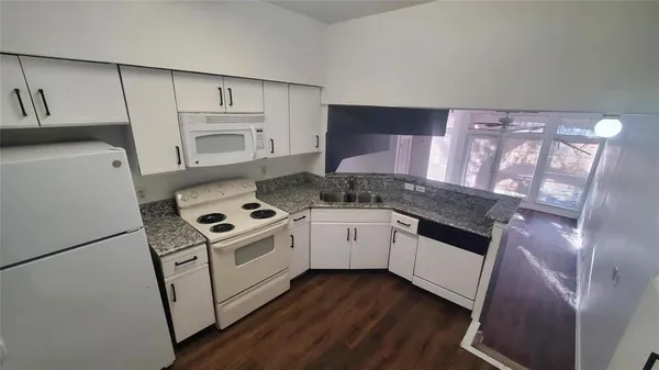$1,650 | 7474 Fair Oaks Avenue, Unit 7413, Dallas, TX 75231