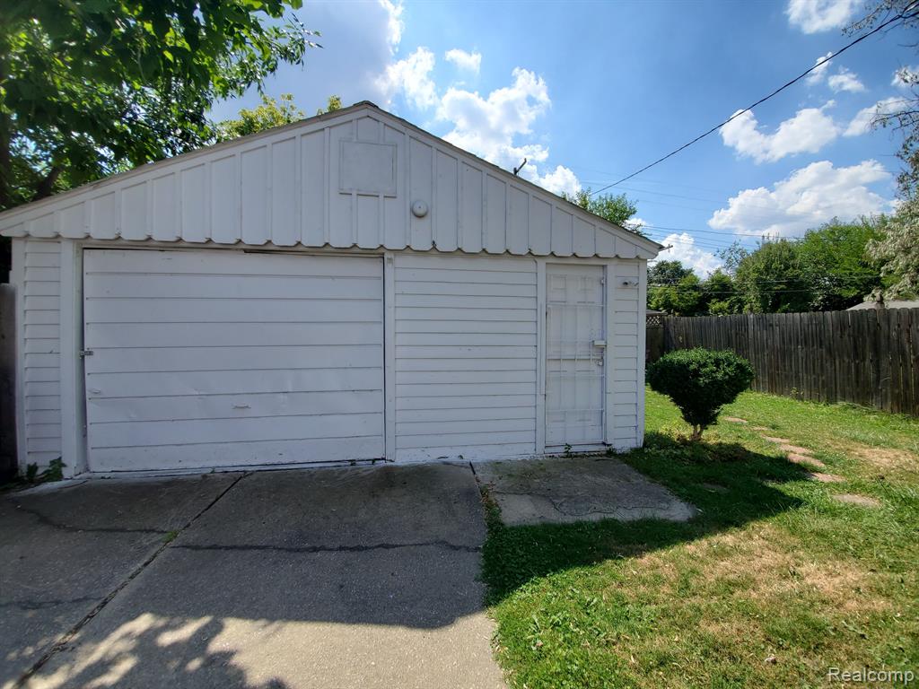 13874 Toepfer Road Warren, MI 48089 - Photo 18 of 26