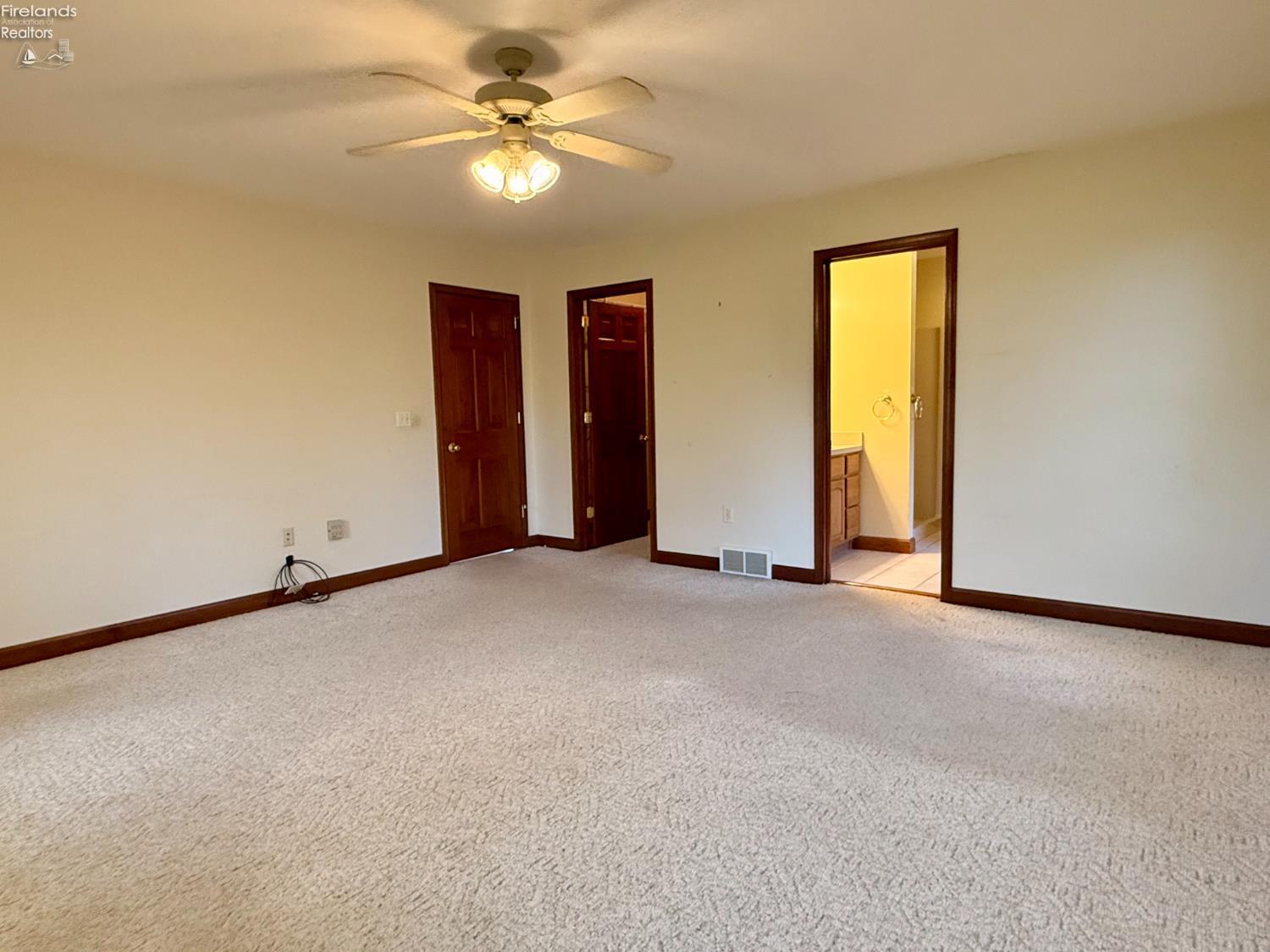 52808 North Ridge Road Vermilion, OH 44089 - Photo 27 of 66 Gallery Image 27