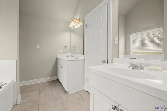 $268,000 | 37036 Rivergate Avenue, Geismar, LA 70734