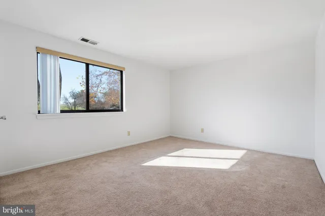 $189,000 | 6043 Majors Lane, Unit 3 E9, Columbia, MD 21045